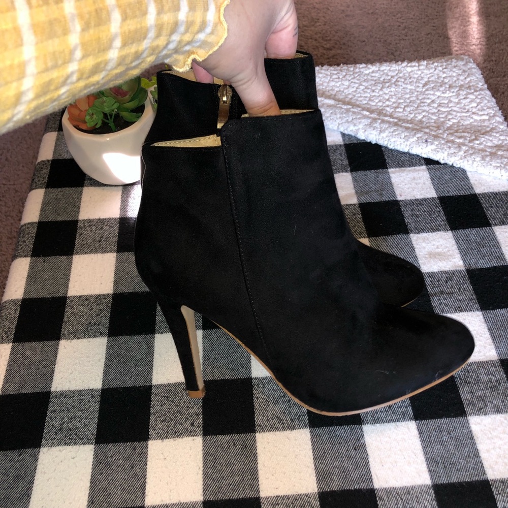 Black heels